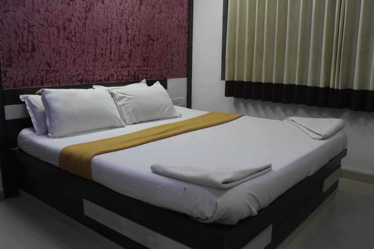 Hotel Ambica Даман Екстер'єр фото